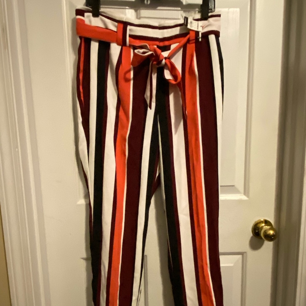 NWT EXPRESS HIGH RISE ANKLE PANTS